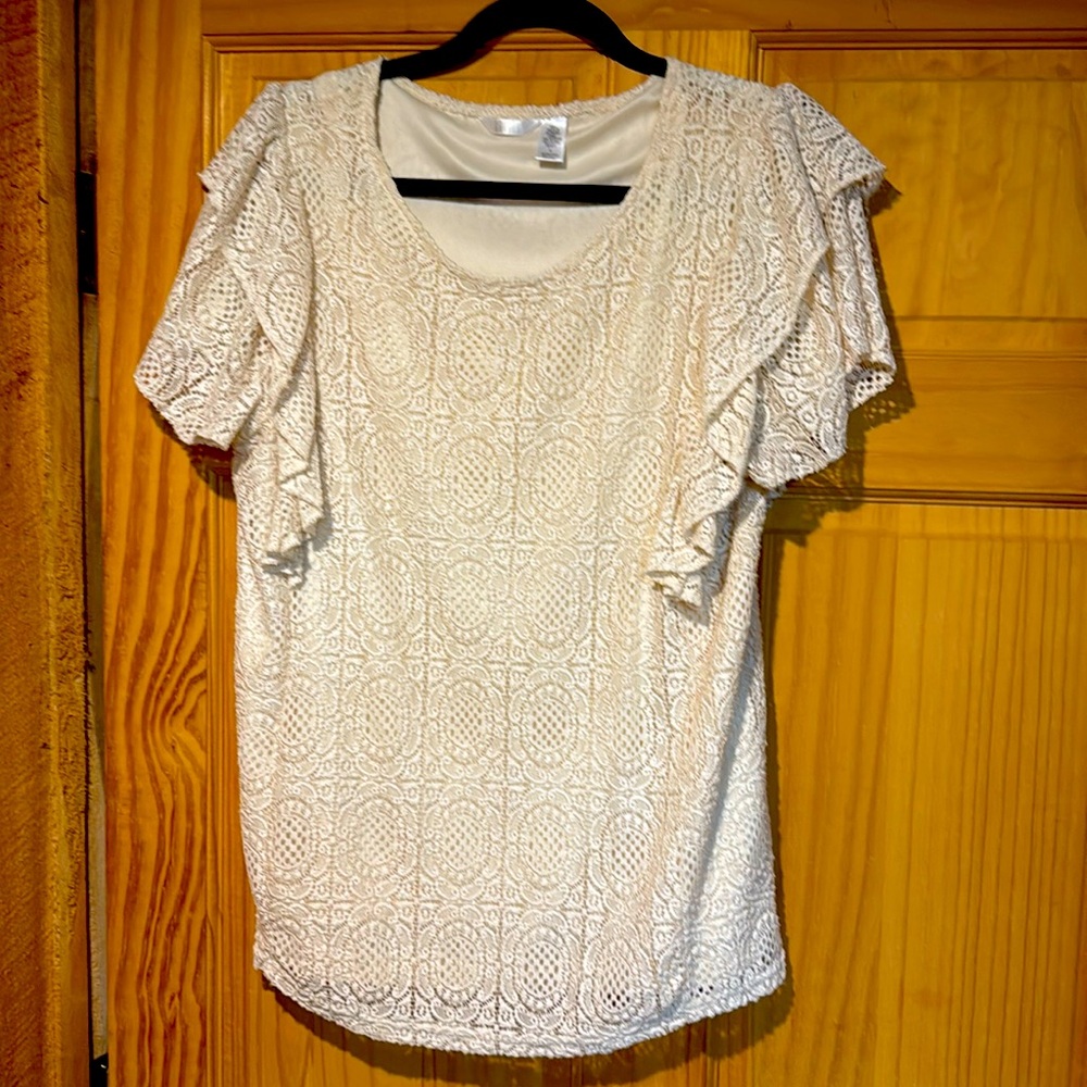 Lined lace short sleeved top